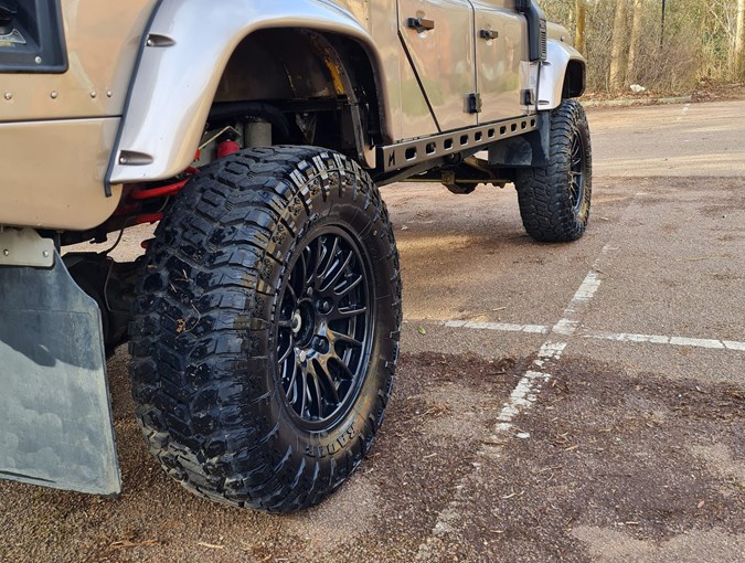 TERRAFIRMA SKELETON ROCK SLIDERS WITH JACKABLE SILLS FOR DEFENDER 130 - Image 3