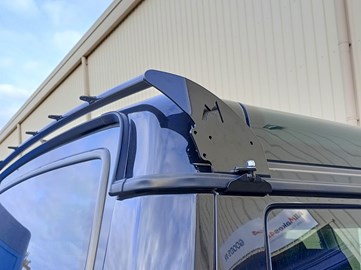 TERRAFIRMA TUBULAR STEEL REAR ROOF LIGHT BAR FOR DISCOVERY 2