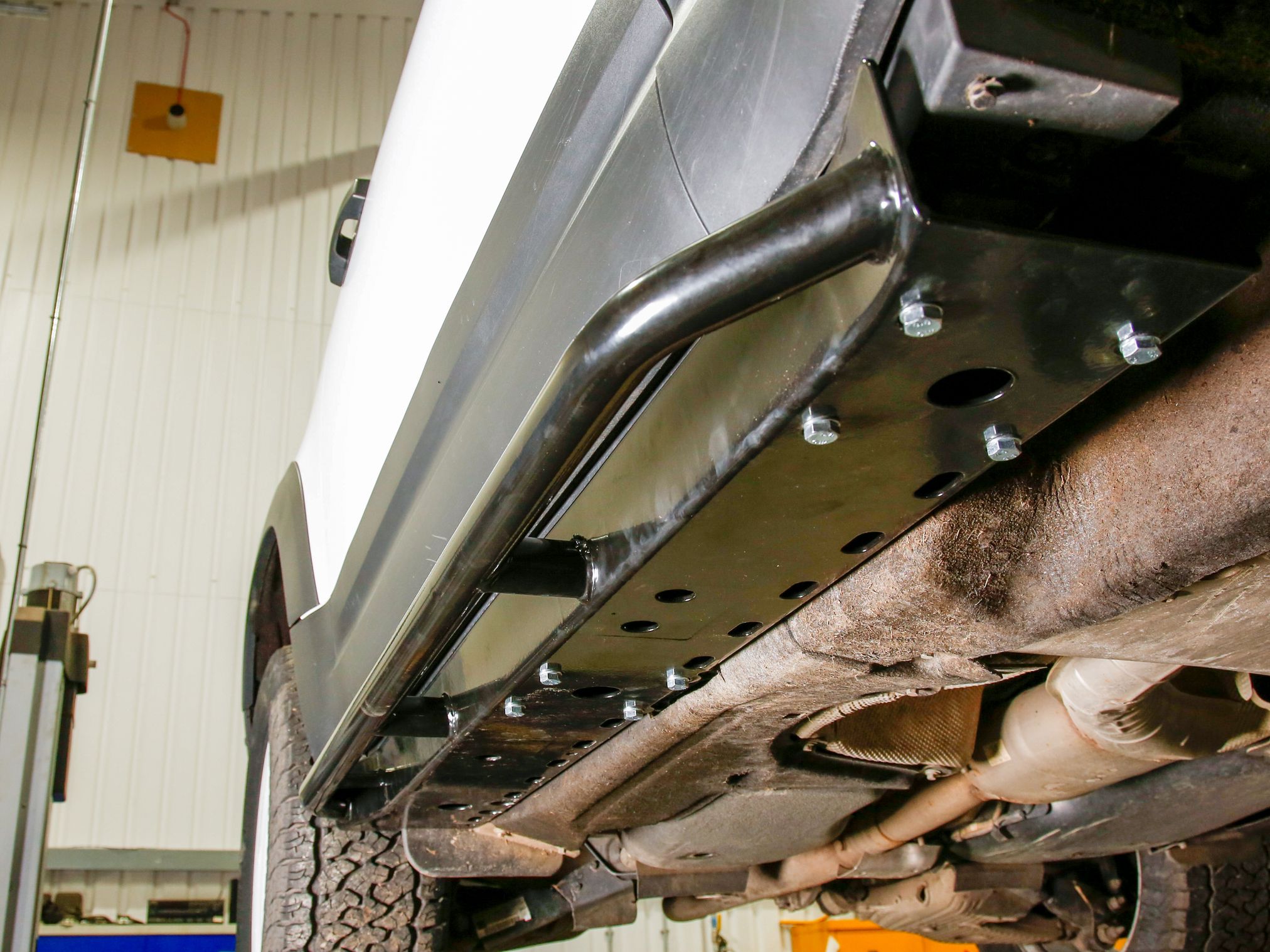 TERRAFIRMA ROCK SLIDERS WITH TREE BARS FOR DEFENDER 90 2020 L663 - Image 6