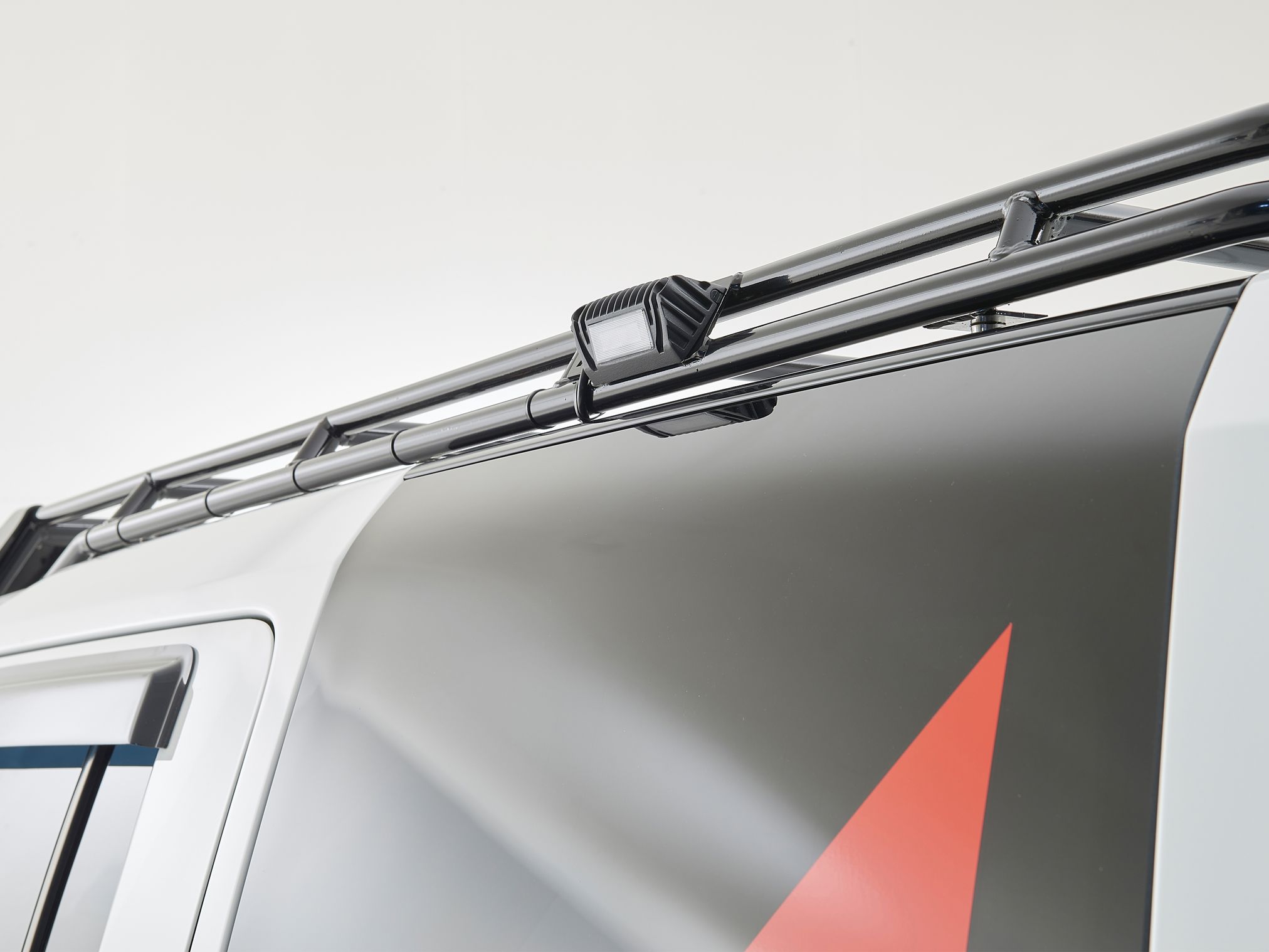 TERRAFIRMA TUBULAR ROOF RACK FOR DISCOVERY 3 - Image 5